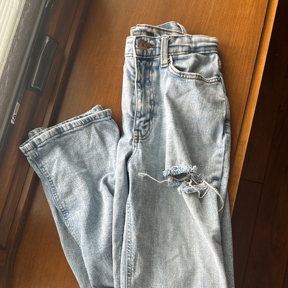 Light Blue Distressed Women's Jeans